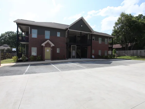 339 N College St APT 4, Auburn, AL 36830