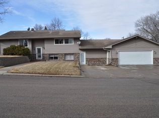 801 Hobart Ave NW, Cooperstown, ND 58425