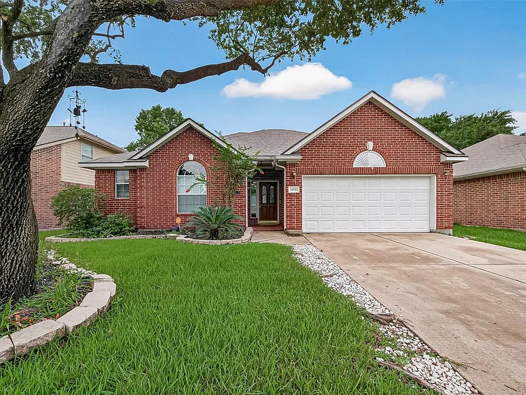 14531 Chestnut Falls Dr — Photo 3