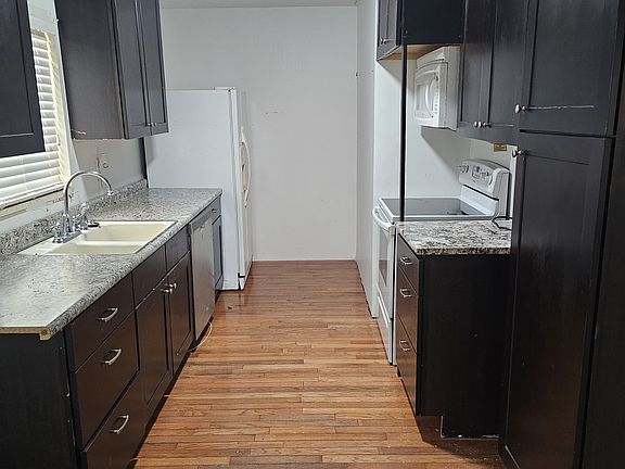 2nd image of 8728 Shelby St #2