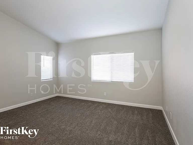 6138 Sydney Bay Ct — Photo 8