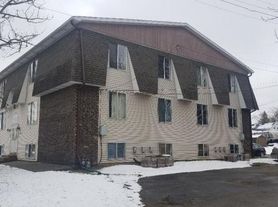 202 S Paw Paw St, Coloma, MI