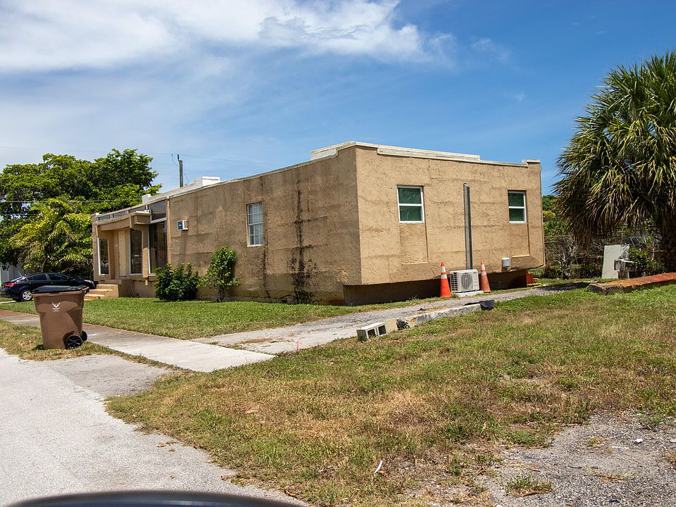 1st image of 248 SW 7TH Court