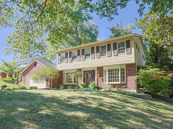 1077 Hawkstone Dr, Cincinnati, OH 45230