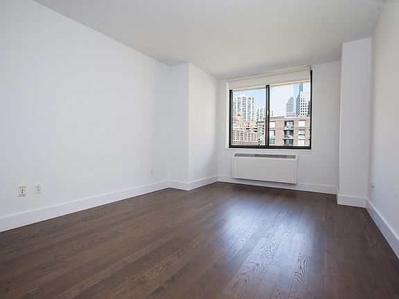 3rd image of 70 Battery Pl APT 409