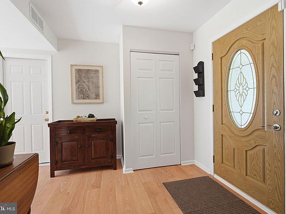 3rd image of 21 Alscot Ln