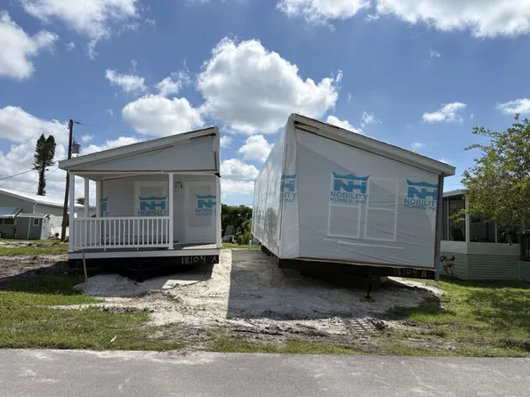 124 5th St W, Nokomis, FL 34275