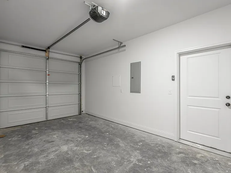 5535 Stream Ln — Photo 29