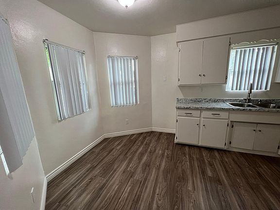 4th image of 940 S Mollison Ave