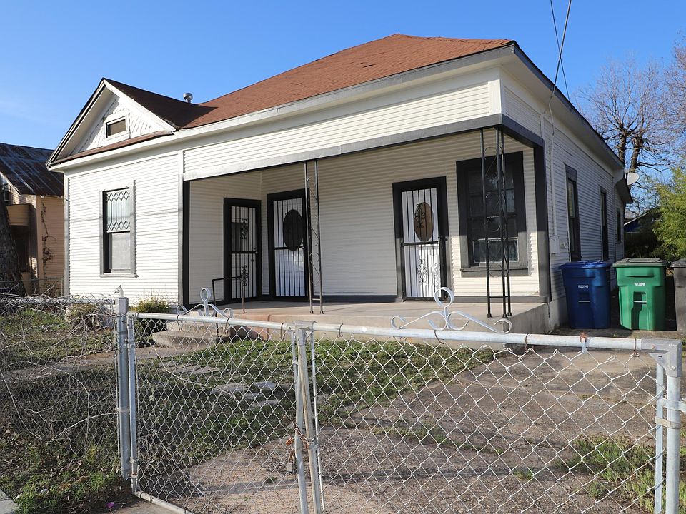 1st image of 115 Oelkers St