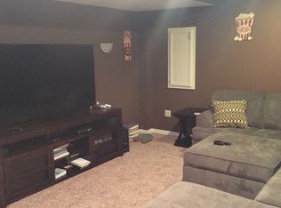 1115 Creekside Ct, Raymore, MO 64083