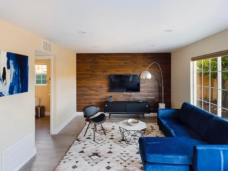 4841 Cheryl Ct — Photo 2