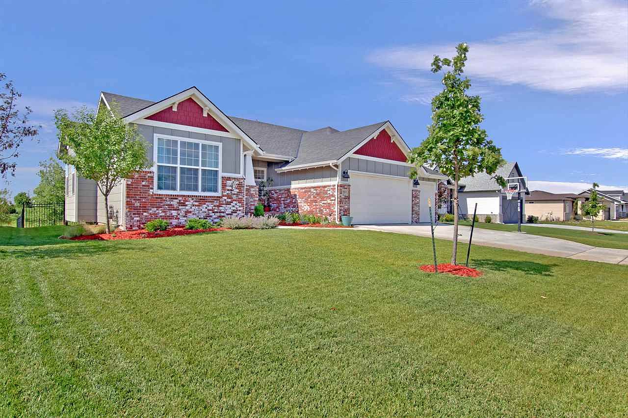325 W 17th St N Wichita Ks 67203 Zillow