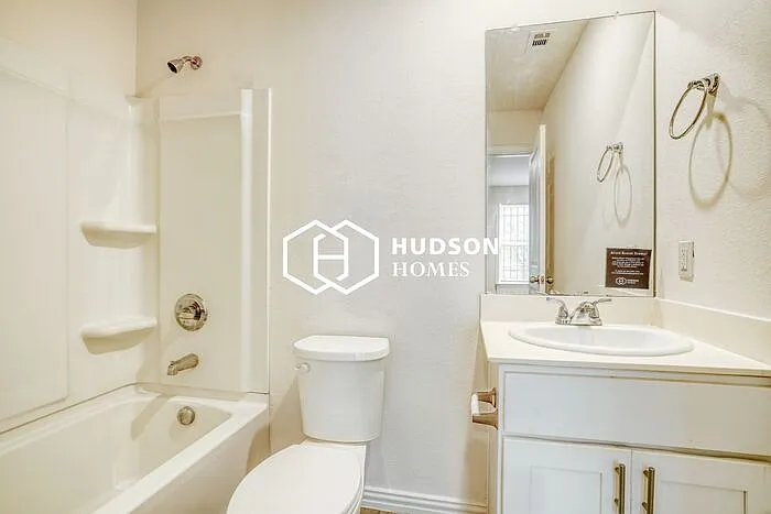 126 N San Ignacio Ave — Photo 11