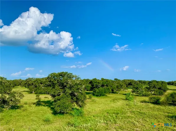 15395 State Highway 111 E, Yoakum, TX 77995