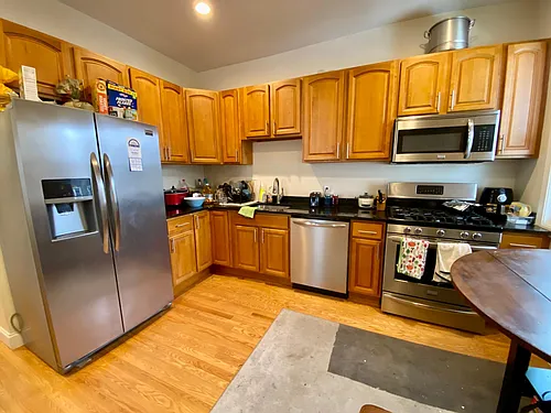 3235 Washington St #1 Photo 1