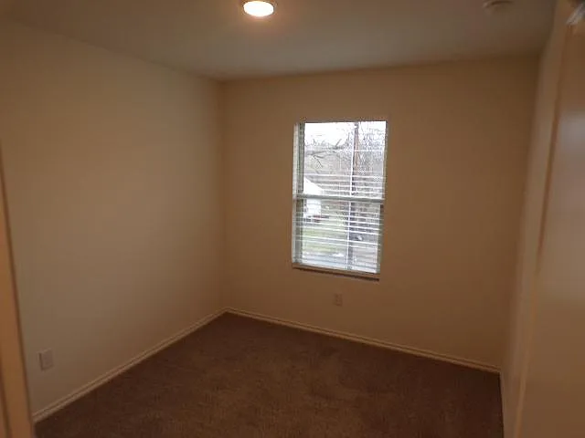 690 Union Ave #4 — Photo 30