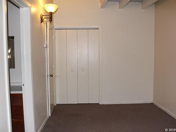 5th image of 217 NW 3rd Ave APT A