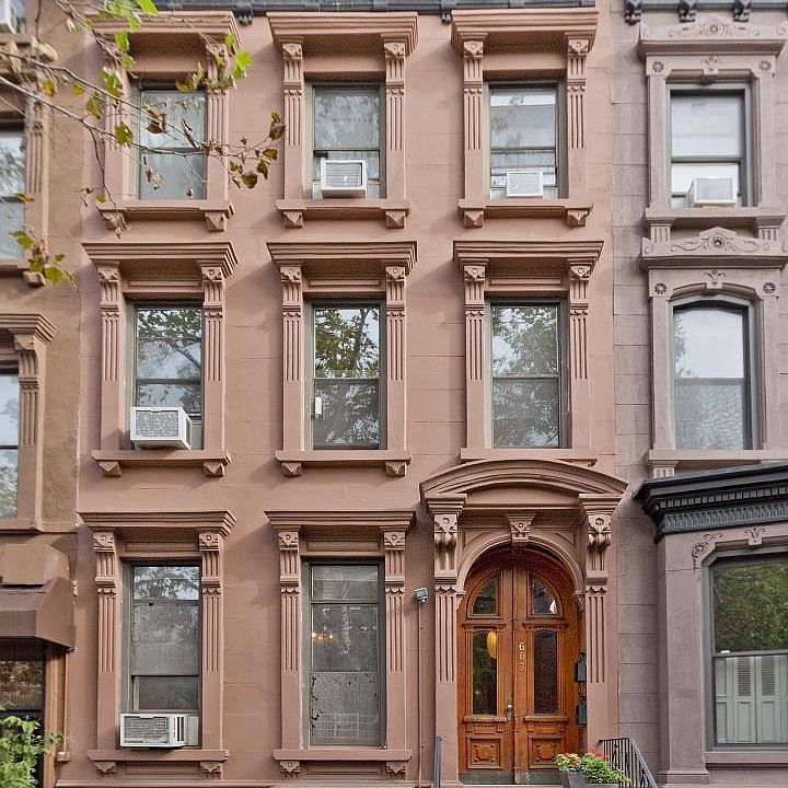1st image of 607 Carlton Ave #2
