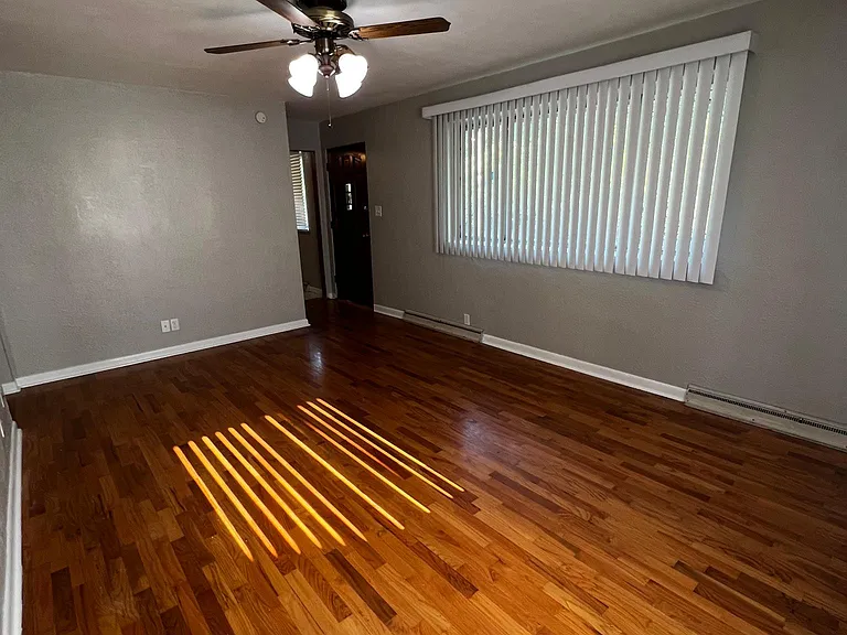 1316 Wayne St — Photo 4