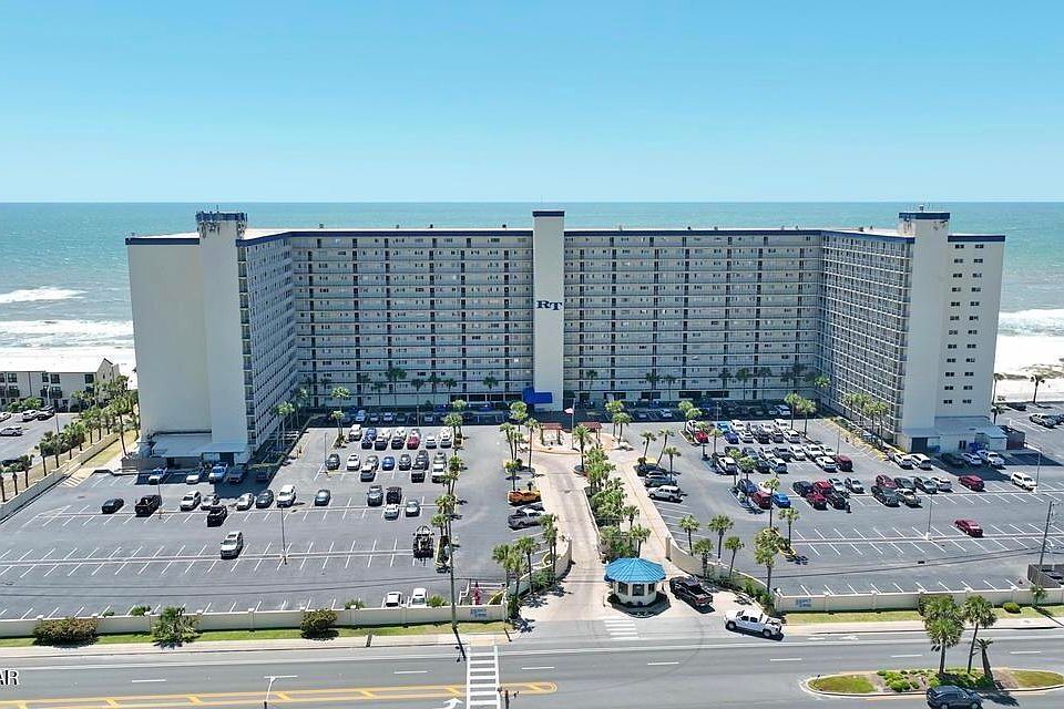 1st image of 5801 Thomas Dr Unit 121