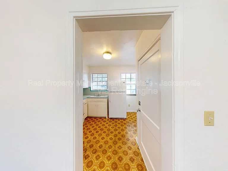 3126 Belden Cir #3 — Photo 4