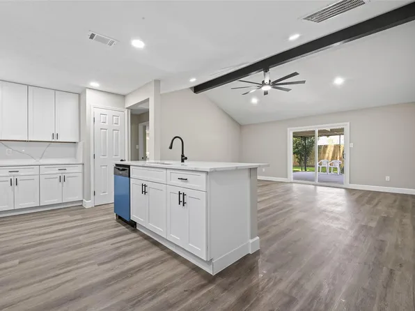 14814 McLeod Dr, Houston, TX 77060