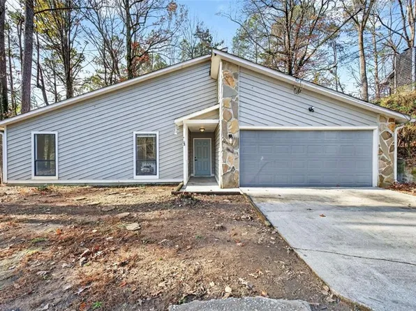 561 Pebble Creek Dr, Norcross, GA 30093