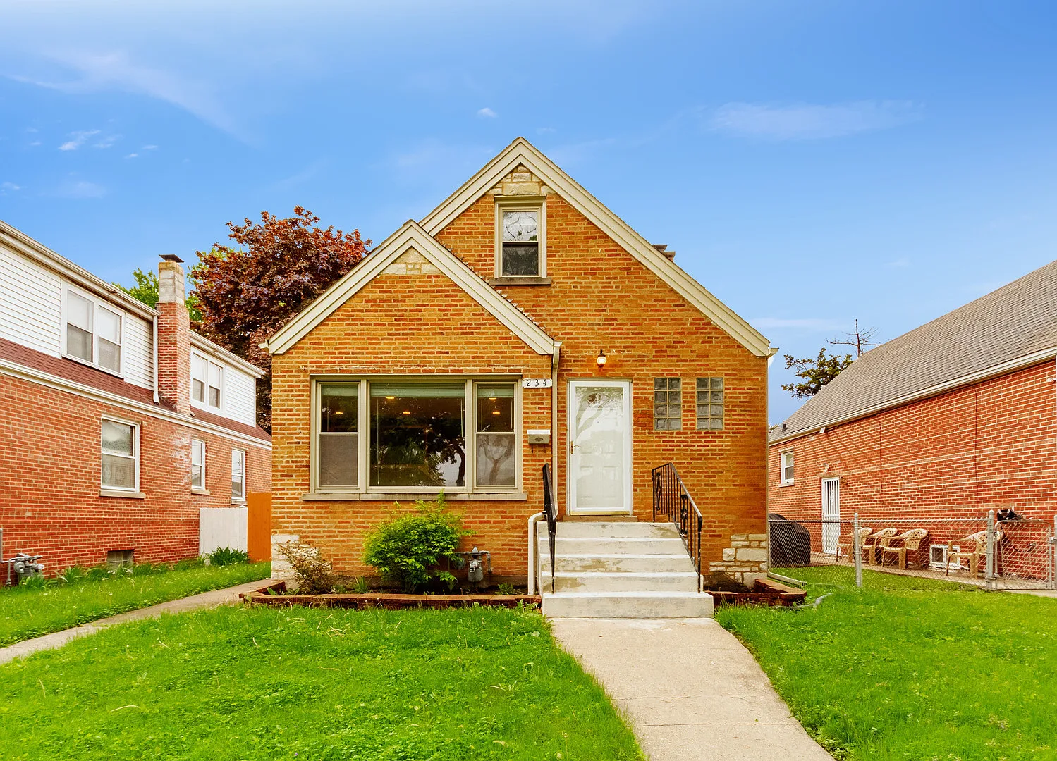 234 Granville Ave photo 1