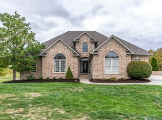 1064 Scenic Gdn, Lawrenceburg, KY 40342