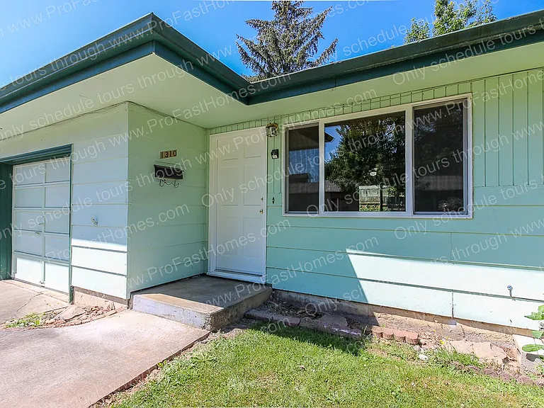 1310 SE 4th St — Photo 5