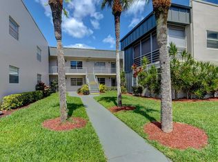 332 Burgundy Ave #G, Delray Beach, FL 33484