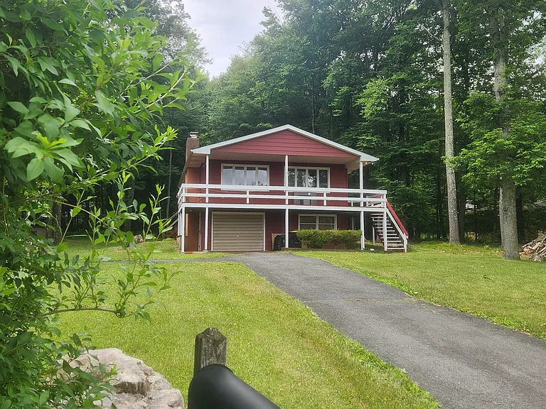 532 Hamlet Dr — Photo 1