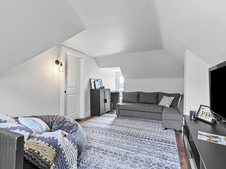 1518 Westfield St — Photo 29