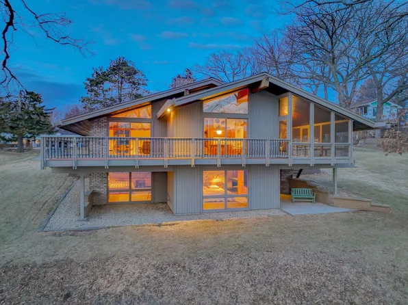 1115 Willard St W, Stillwater, MN 55082