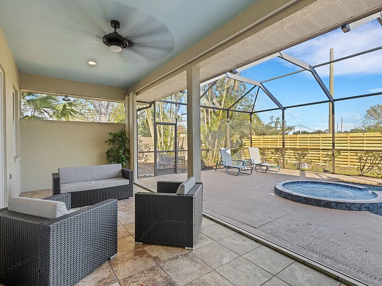 4801 Edgemont Ct — Photo 47