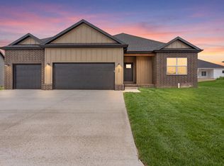 212 E Chloe Ln, Republic, MO 65738