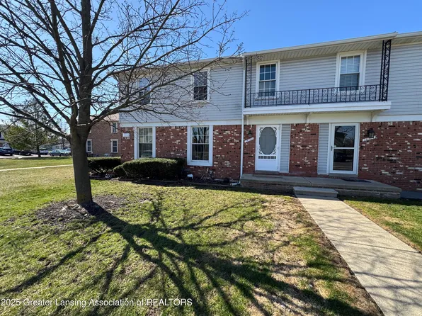 28306 Greenbriar Way, Trenton, MI 48183