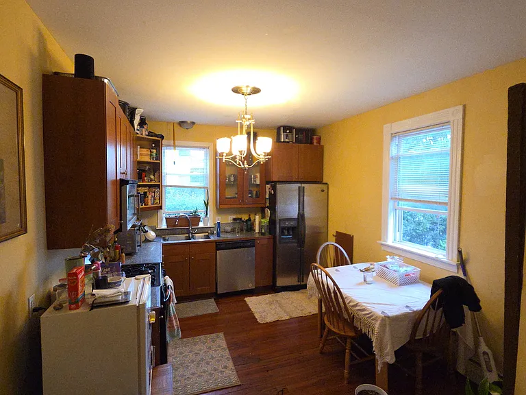 29 Brighton St #1 — Photo 7