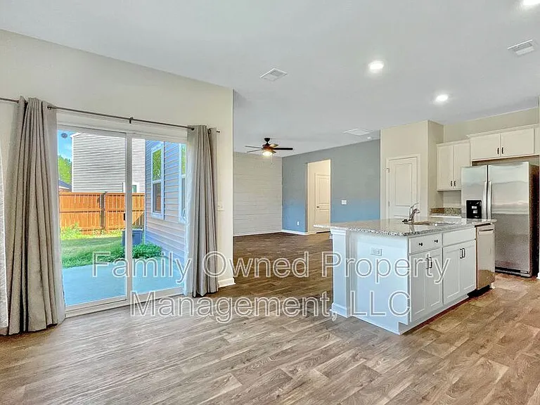 146 Sweet Cherry Ln — Photo 11