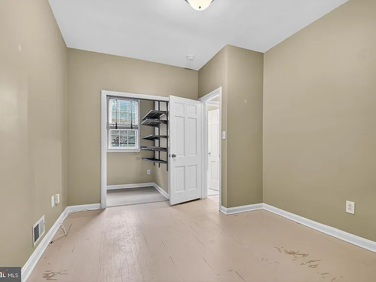 3018 New Mexico Ave NW — Photo 8