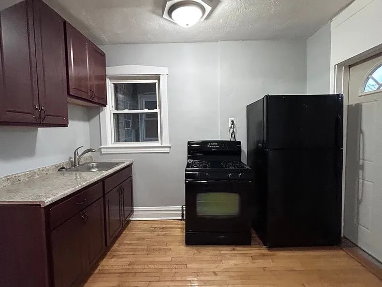 5105 W 21st St #14 — Photo 15