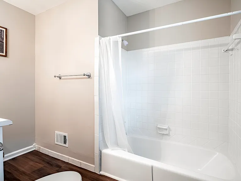 W Bourne Dr — Photo 8