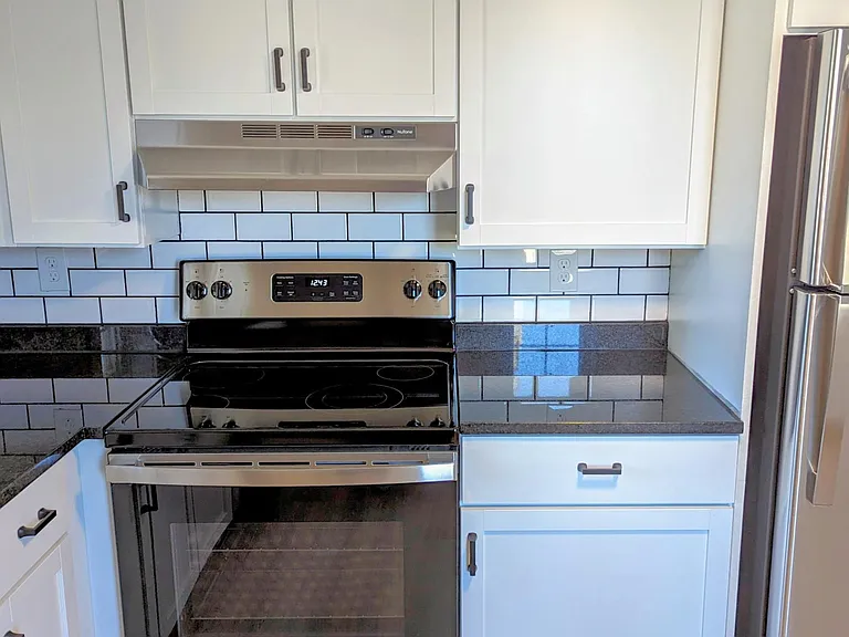 47 Exeter Rd #B — Photo 7