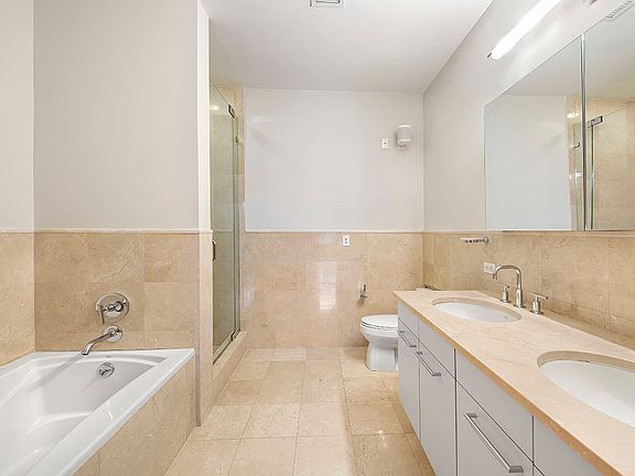 5th image of 121 W 19th St APT 4D