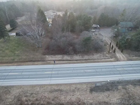 N Lakeshore Rd, Pt Sanilac, MI 48469