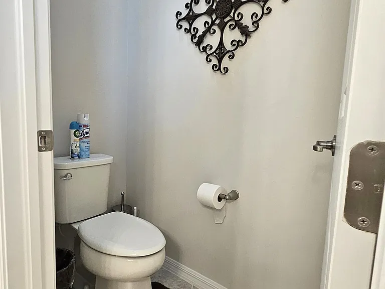 5997 Berwick Ln — Photo 16