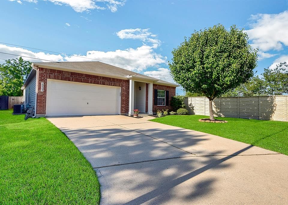 1st image of 19502 Majestic Landing Ln