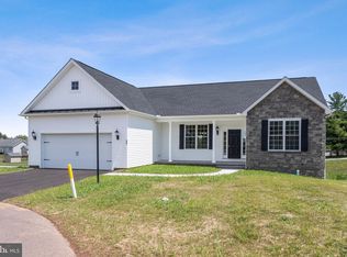 180 Patterson Dr #50, Stewartstown, PA 17363