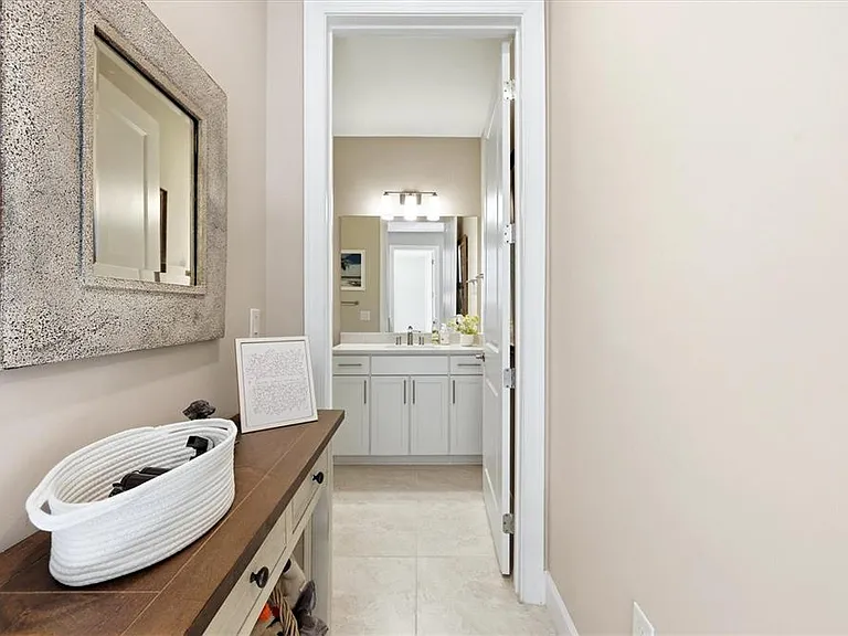 25029 Pearl Lake Cir — Photo 31